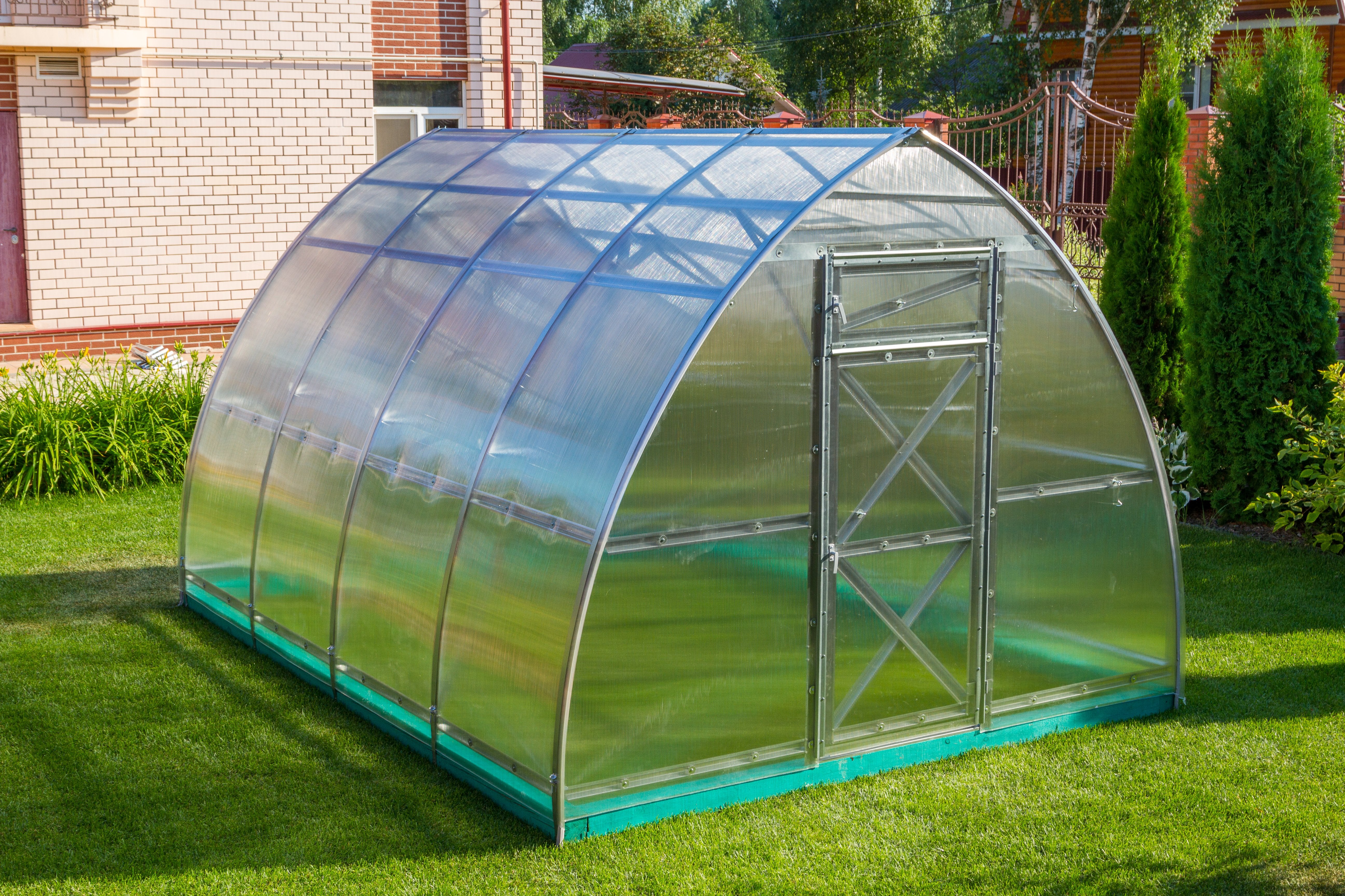 Sungrow Backyard Greenhouse Kits For Sale - Heavy Duty Greenhouses ...